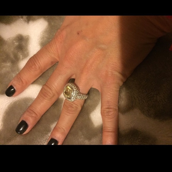Silver ring - Picture 2 of 2